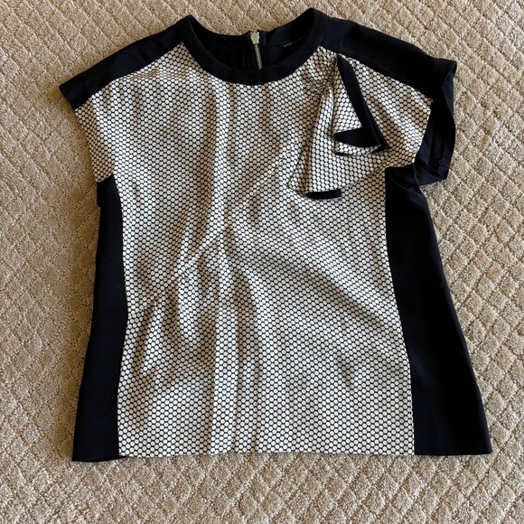 Marc by Marc Jacobs top with ruffle Size XS
